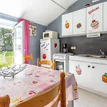 New - Lylou Piscine Et Nyaraló