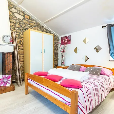 Vakantiehuis New - Lylou Piscine Et