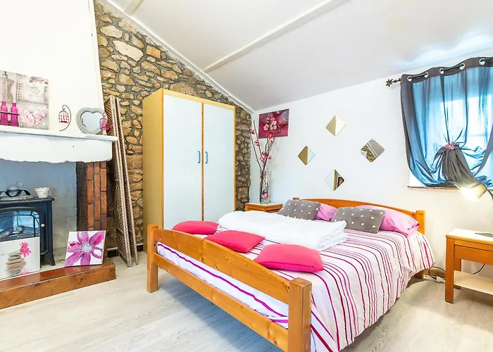 Hébergement de vacances New - Lylou Piscine Et