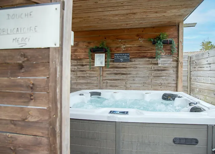 Hébergement de vacances New - Lylou Piscine Et *